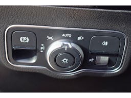 Mercedes Benz Classe GLA  250 e 8G-DCT Business Line occasion - Photo 21