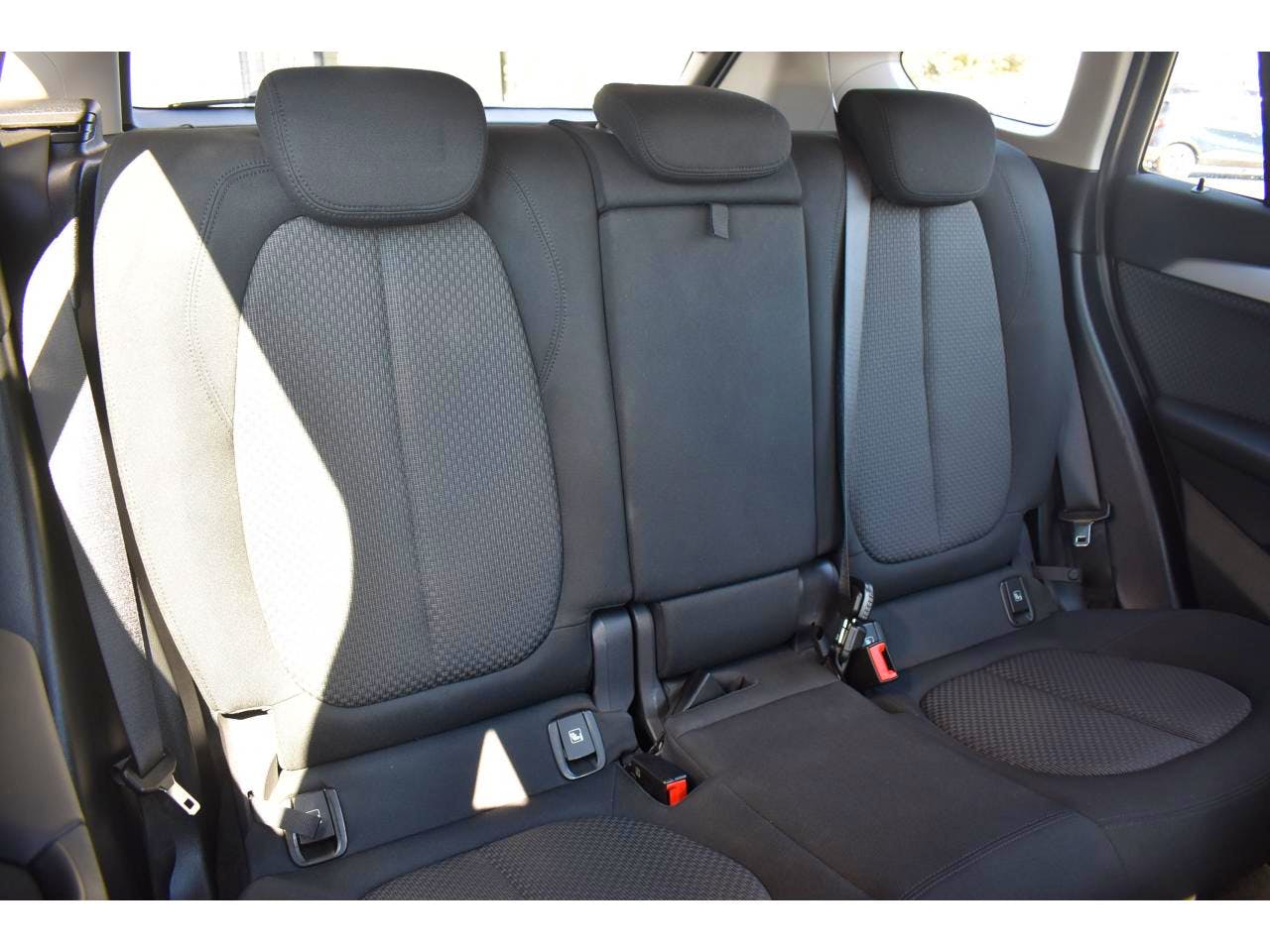 BMW X1  sDrive 16d 116 ch F48 LCI Business Design occasion - Photo 5