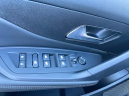 Peugeot 308 54 kWh 156ch Allure occasion - Photo 10