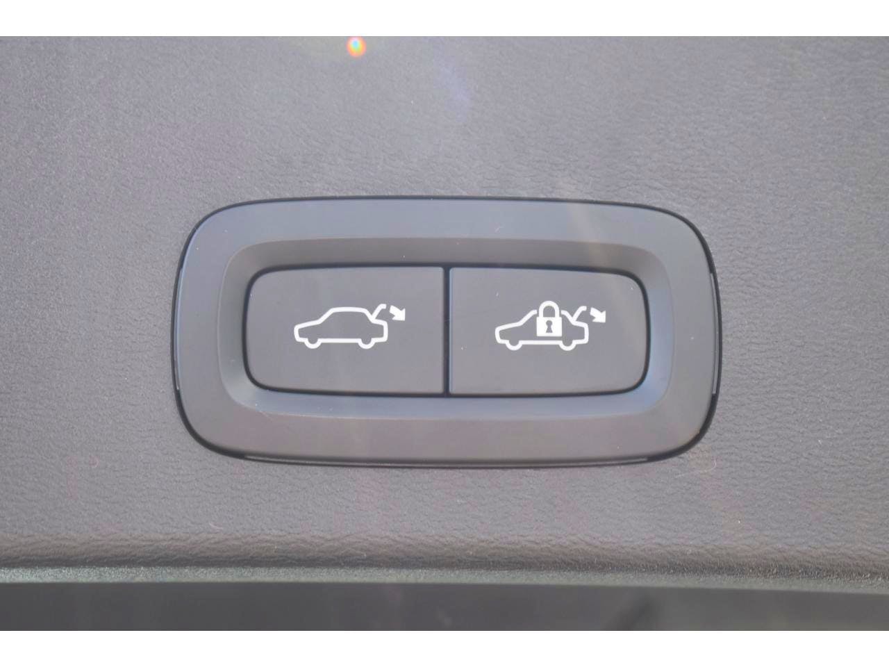Volvo XC40  T4 Recharge 129+82 ch DCT7 Start occasion - Photo 10