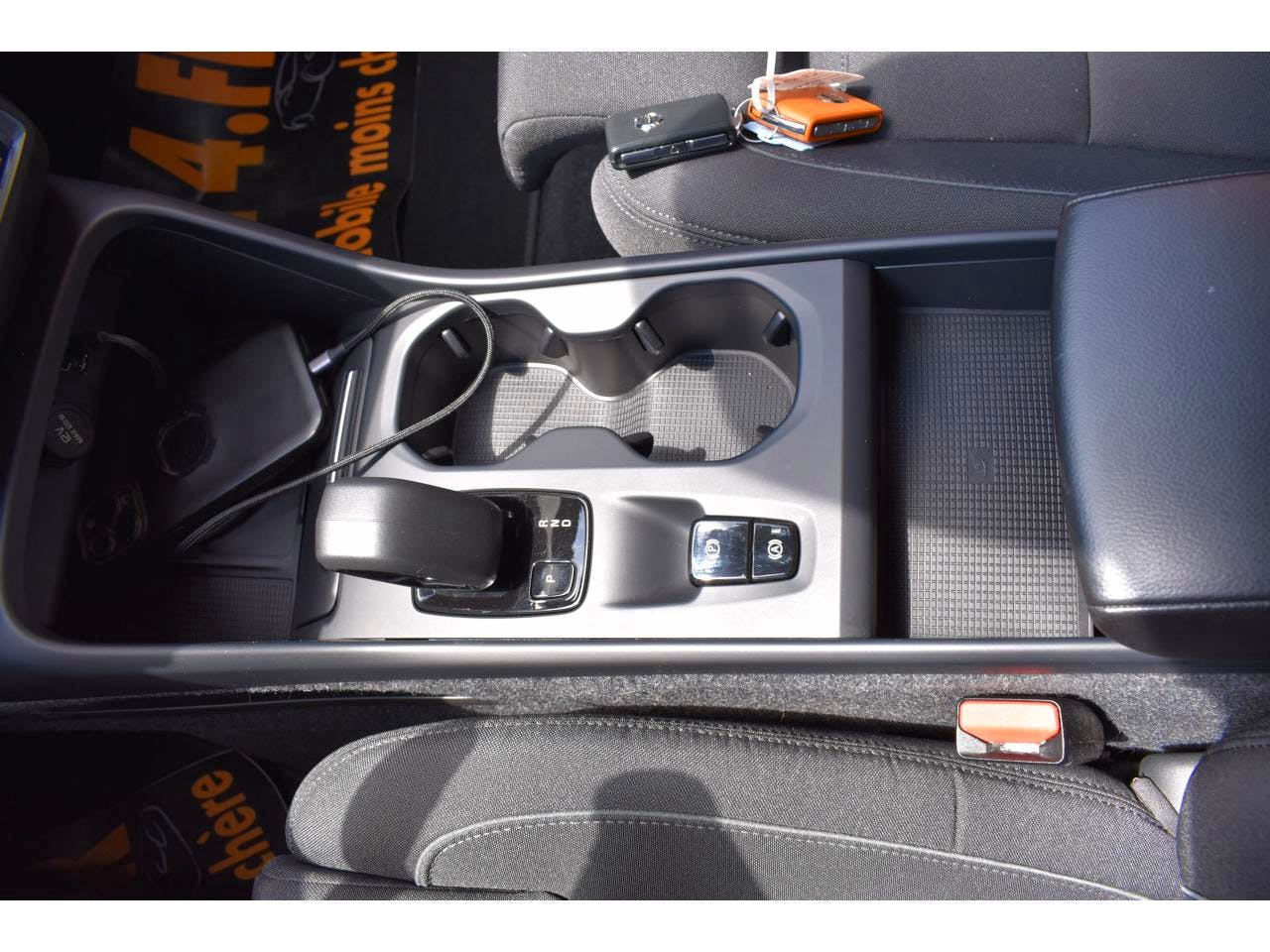 Volvo XC40  T4 Recharge 129+82 ch DCT7 Start occasion - Photo 14