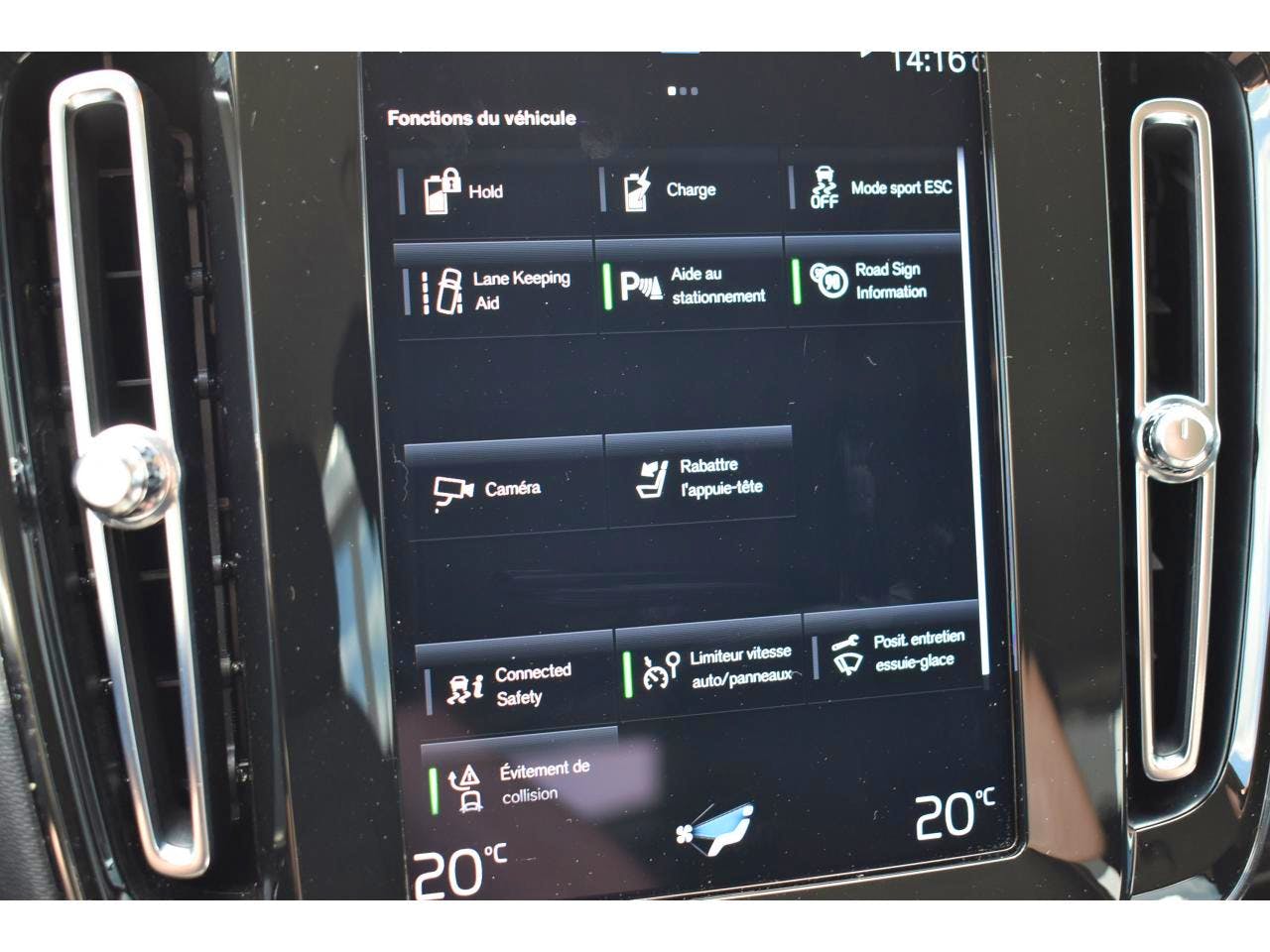 Volvo XC40  T4 Recharge 129+82 ch DCT7 Start occasion - Photo 31