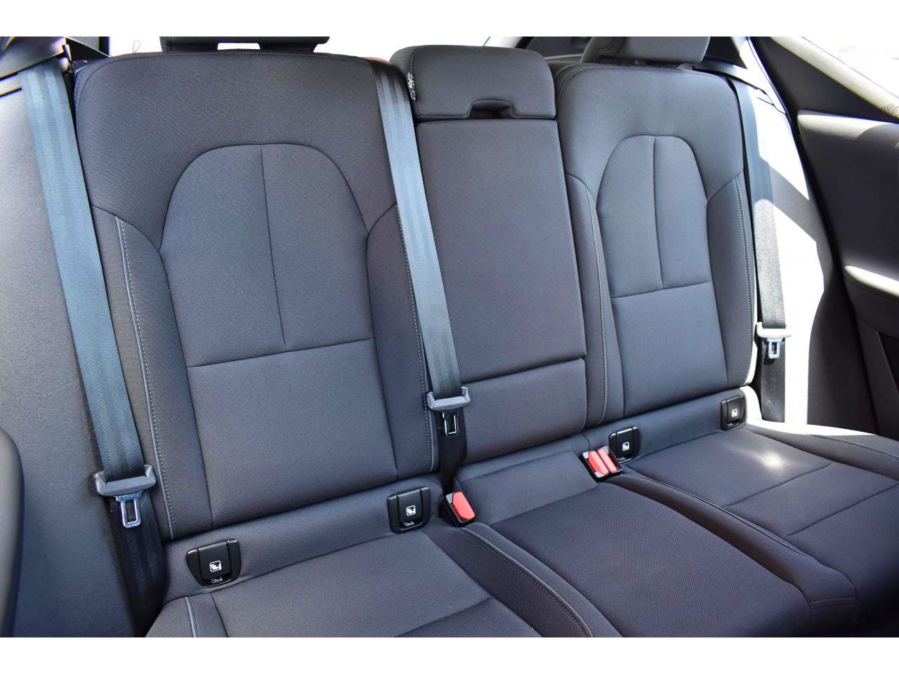 Volvo XC40  T4 Recharge 129+82 ch DCT7 Start occasion - Photo 5