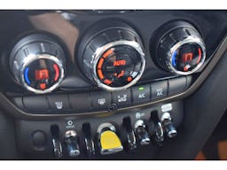 Mini Countryman  125-95 ch ALL4 BVA6 Cooper SE BUSINESS DESIGN occasion - Photo 13