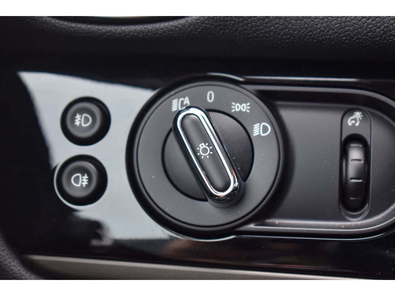 Mini Countryman  125-95 ch ALL4 BVA6 Cooper SE BUSINESS DESIGN occasion - Photo 21