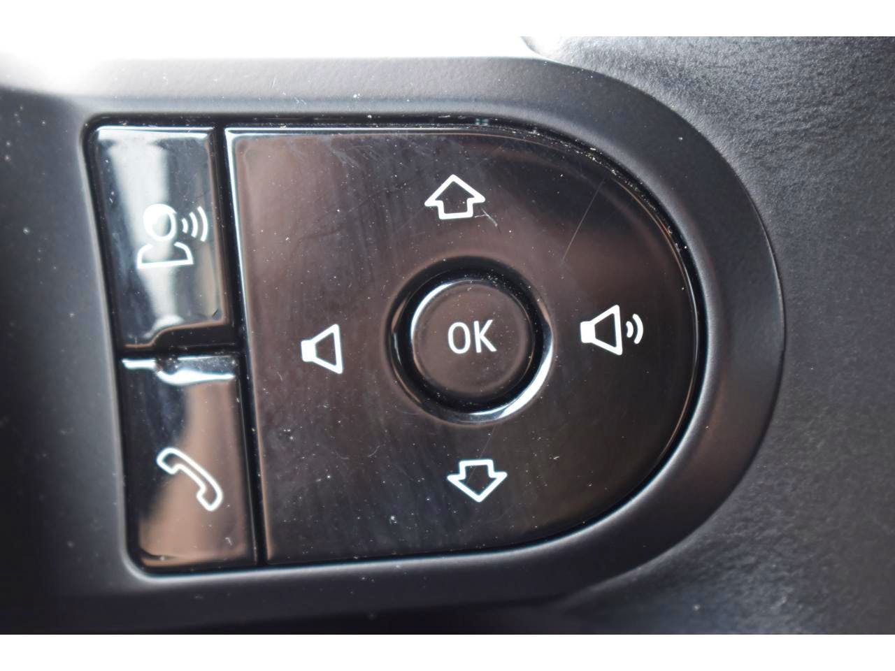 Mini Countryman  125-95 ch ALL4 BVA6 Cooper SE BUSINESS DESIGN occasion - Photo 24