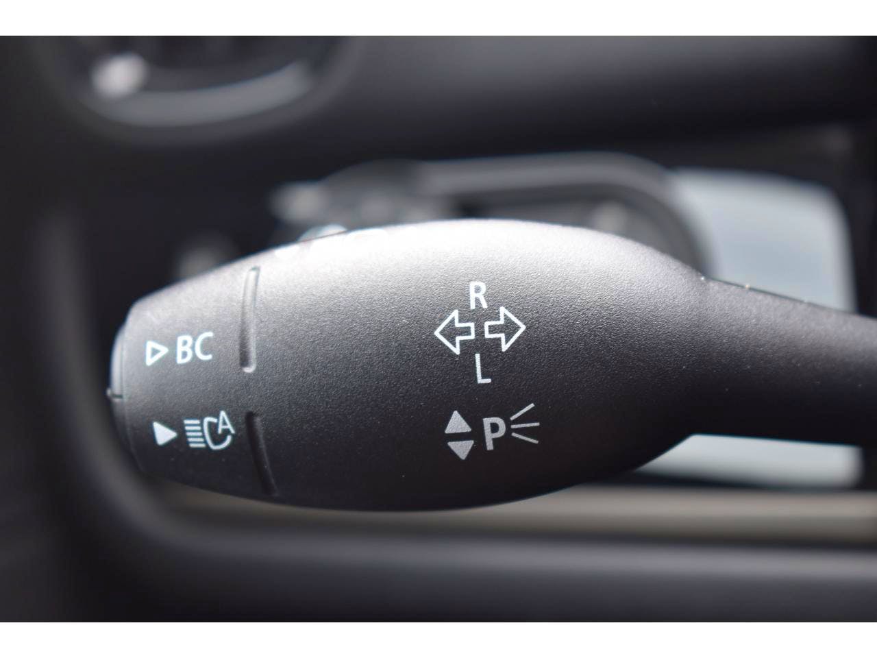 Mini Countryman  125-95 ch ALL4 BVA6 Cooper SE BUSINESS DESIGN occasion - Photo 25