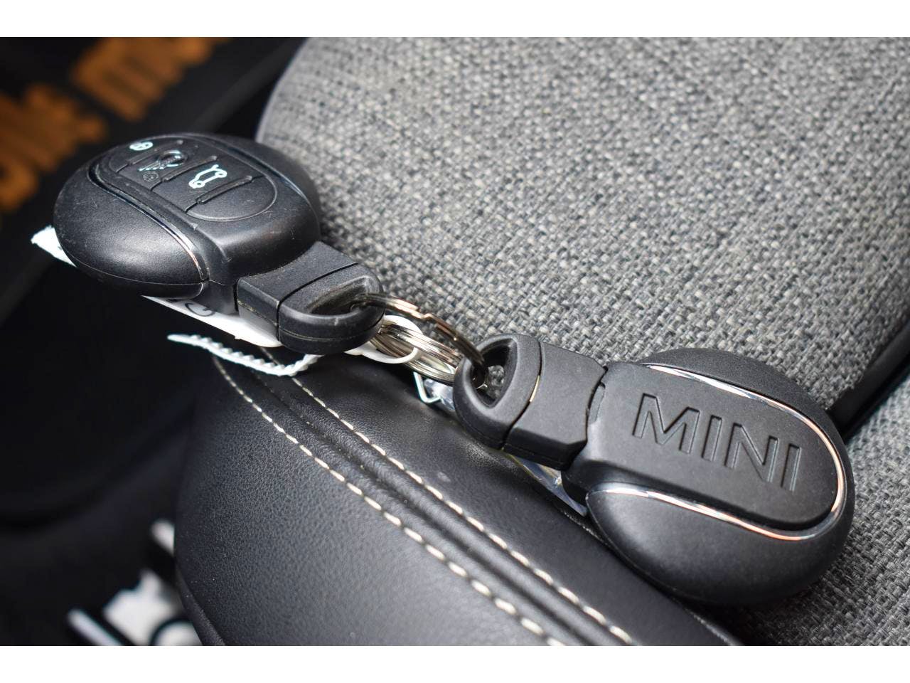 Mini Countryman  125-95 ch ALL4 BVA6 Cooper SE BUSINESS DESIGN occasion - Photo 31