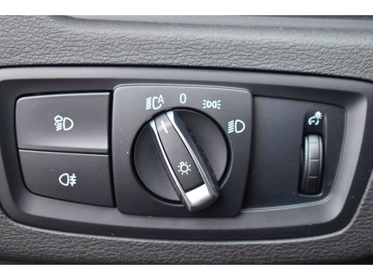BMW X2  sDrive 18i 136 ch DKG7 F39 LOUNGE occasion - Photo 21