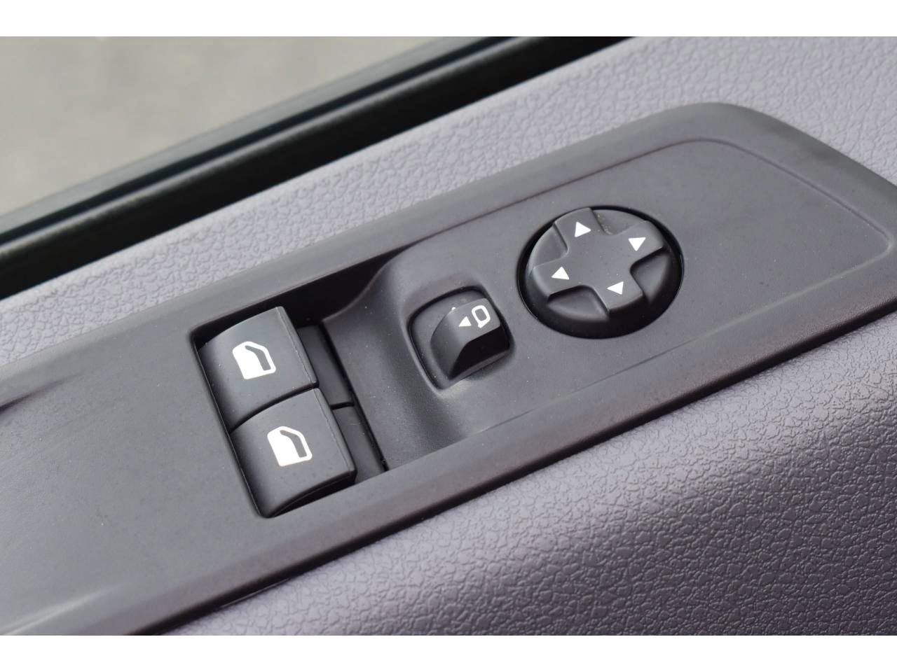 Peugeot Expert  FOURGON Standard 1.6 BlueHDi 115 S&S Premium occasion - Photo 10