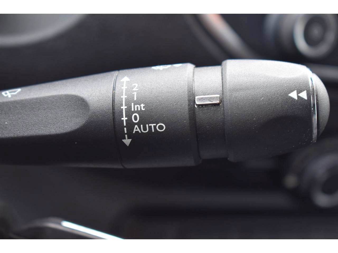 Peugeot Expert  FOURGON Standard 1.6 BlueHDi 115 S&S Premium occasion - Photo 15