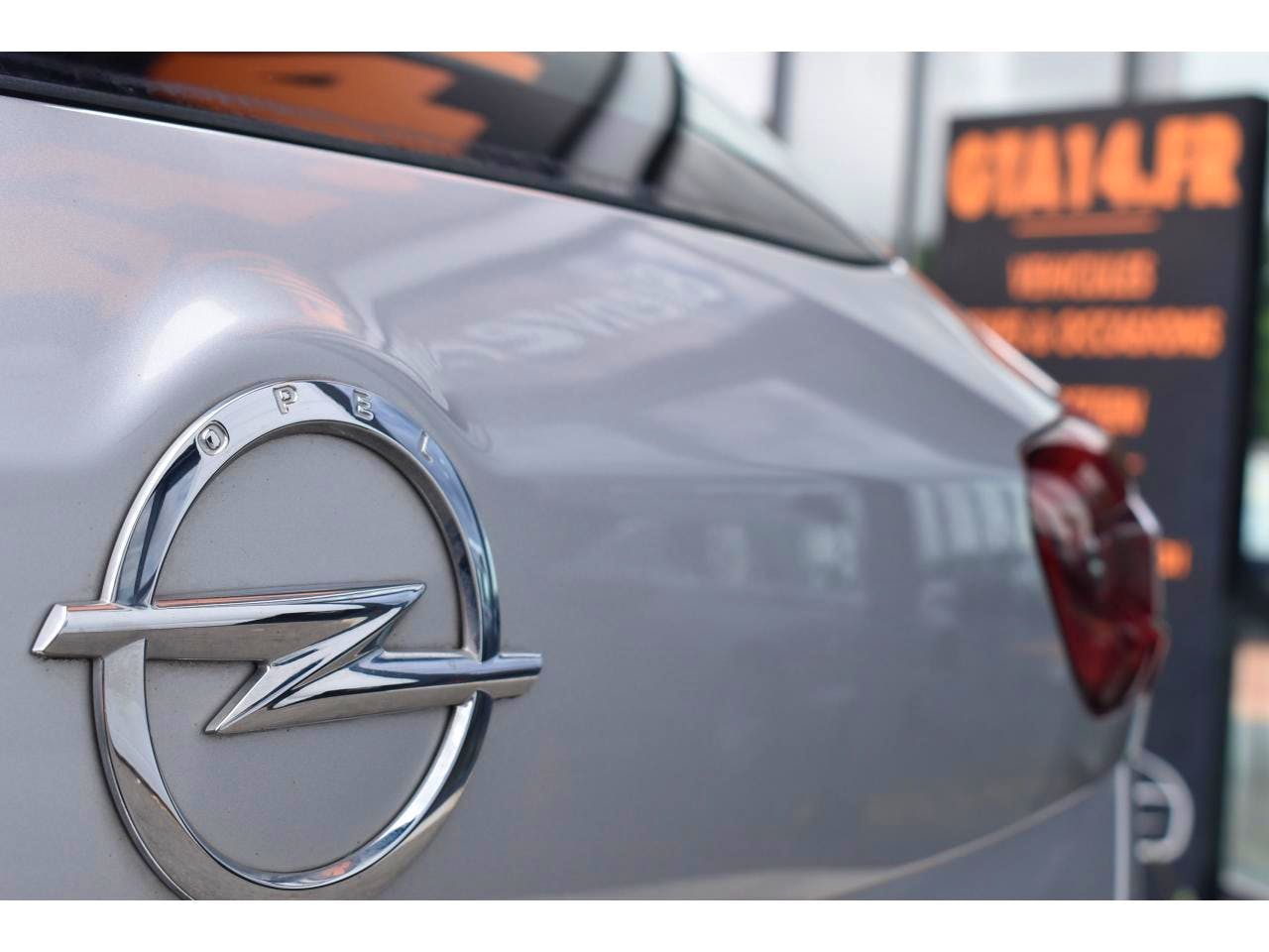 Opel Insignia Sports Tourer  1.5 Diesel 122 ch BVA8 Elegance Business occasion - Photo 19