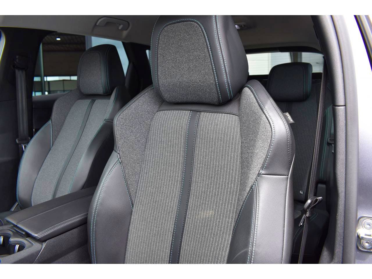 Peugeot 3008  BlueHDi 130ch S&S BVM6 Allure occasion - Photo 15