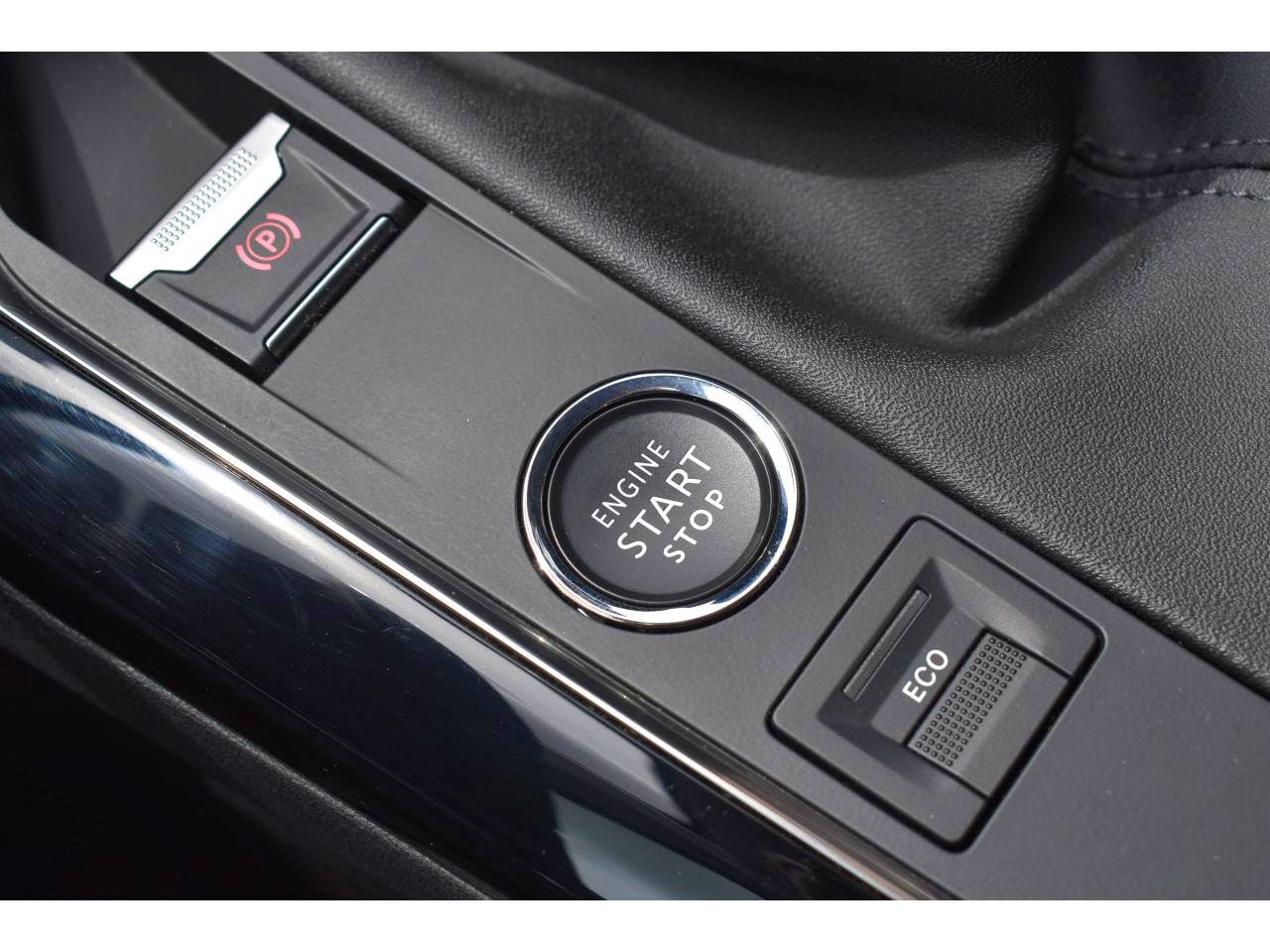 Peugeot 3008  BlueHDi 130ch S&S BVM6 Allure occasion - Photo 31