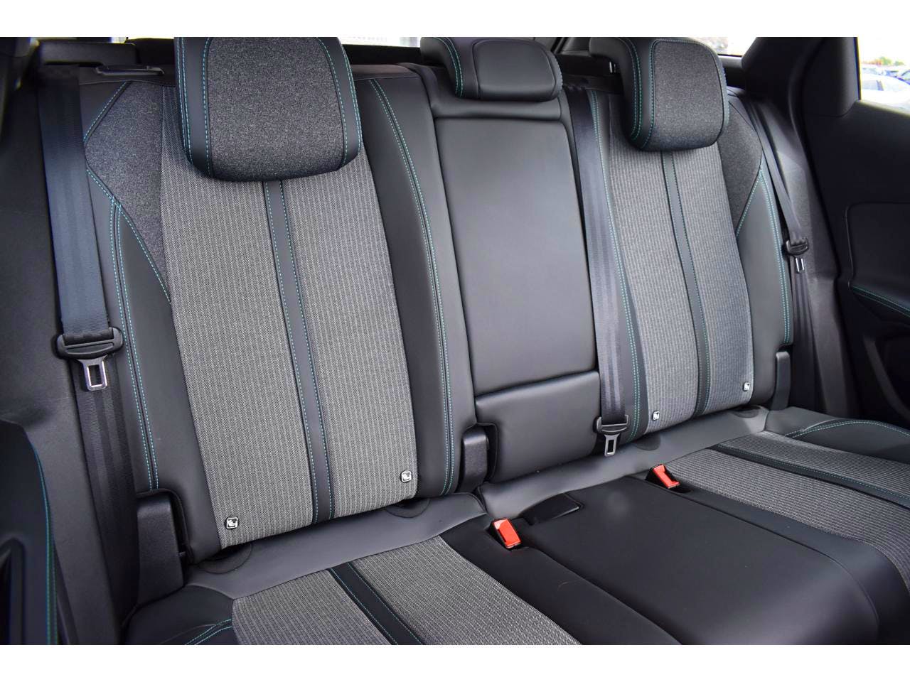 Peugeot 3008  BlueHDi 130ch S&S BVM6 Allure occasion - Photo 5