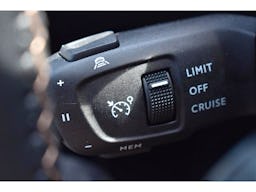 Peugeot 3008  Hybrid 225 e-EAT8 GT Pack occasion - Photo 28