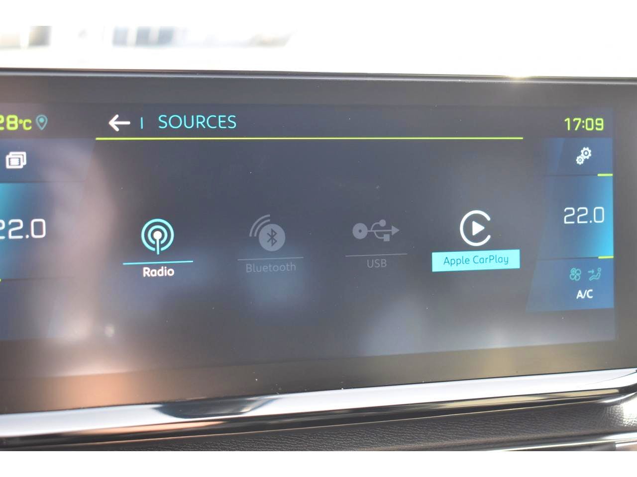 Peugeot 3008  Hybrid 225 e-EAT8 GT Pack occasion - Photo 30