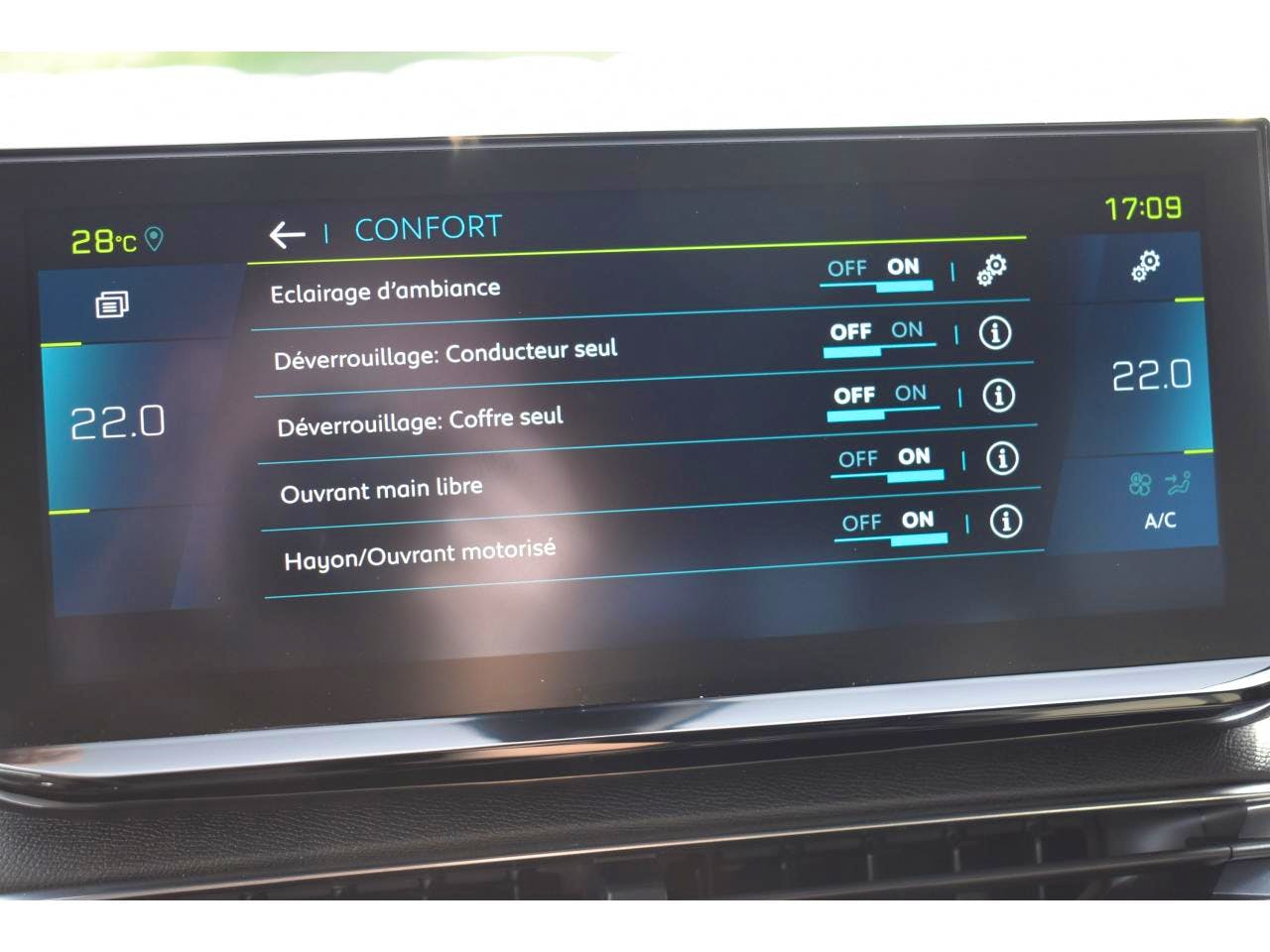 Peugeot 3008  Hybrid 225 e-EAT8 GT Pack occasion - Photo 35