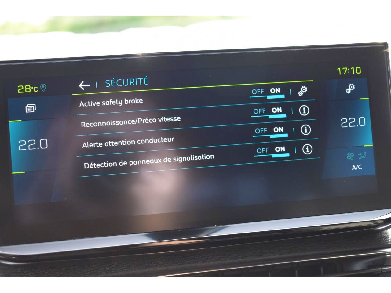 Peugeot 3008  Hybrid 225 e-EAT8 GT Pack occasion - Photo 36