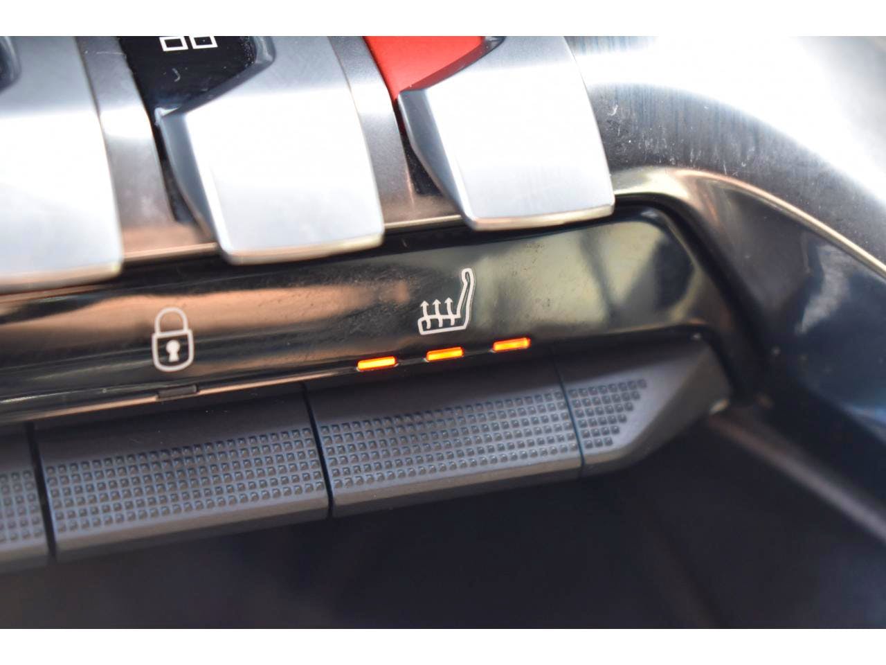 Peugeot 3008  Hybrid 225 e-EAT8 GT Pack occasion - Photo 37