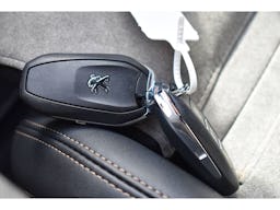 Peugeot 3008  Hybrid 225 e-EAT8 GT Pack occasion - Photo 42