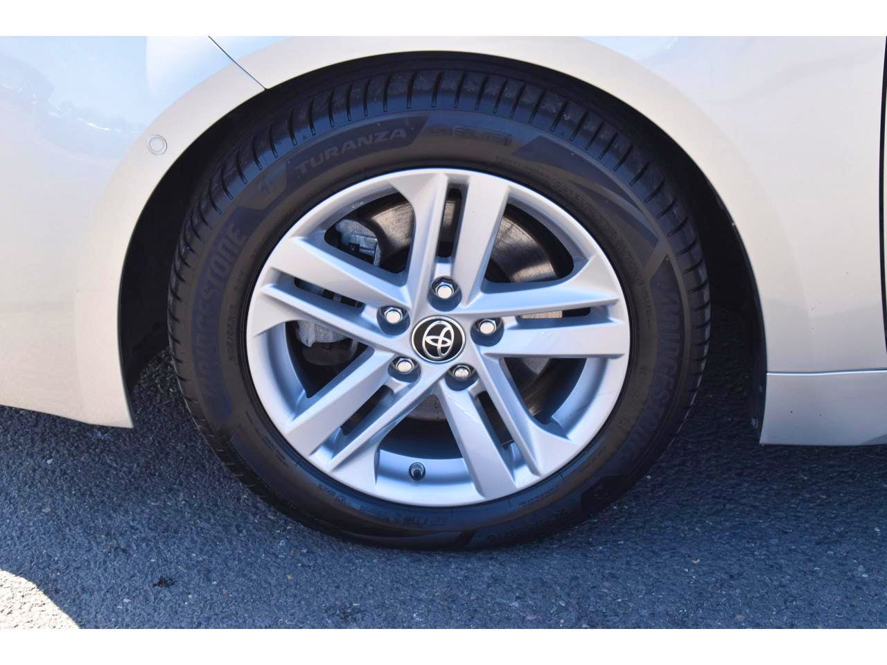 Toyota Corolla  Hybride 180h CVT Dynamic Business occasion - Photo 16