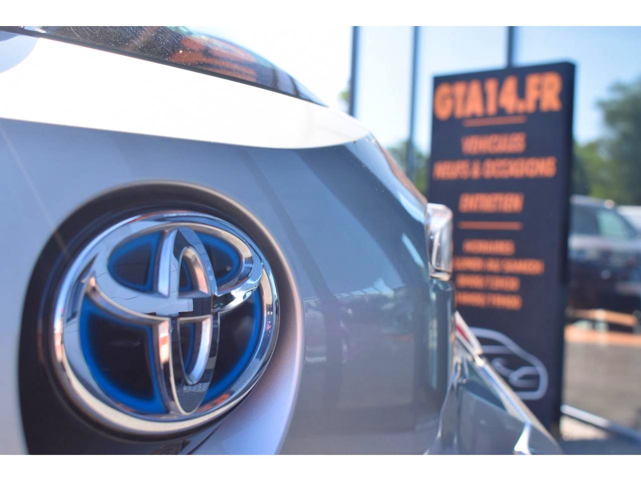 Toyota Corolla  Hybride 180h CVT Dynamic Business occasion - Photo 19