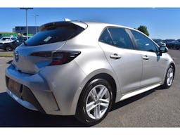 Toyota Corolla  Hybride 180h CVT Dynamic Business occasion - Photo 2