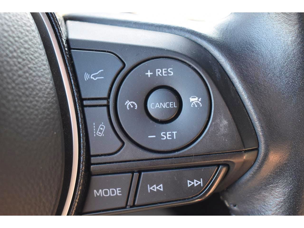 Toyota Corolla  Hybride 180h CVT Dynamic Business occasion - Photo 22