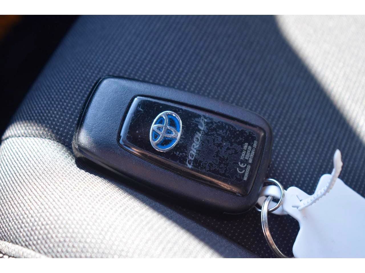 Toyota Corolla  Hybride 180h CVT Dynamic Business occasion - Photo 34