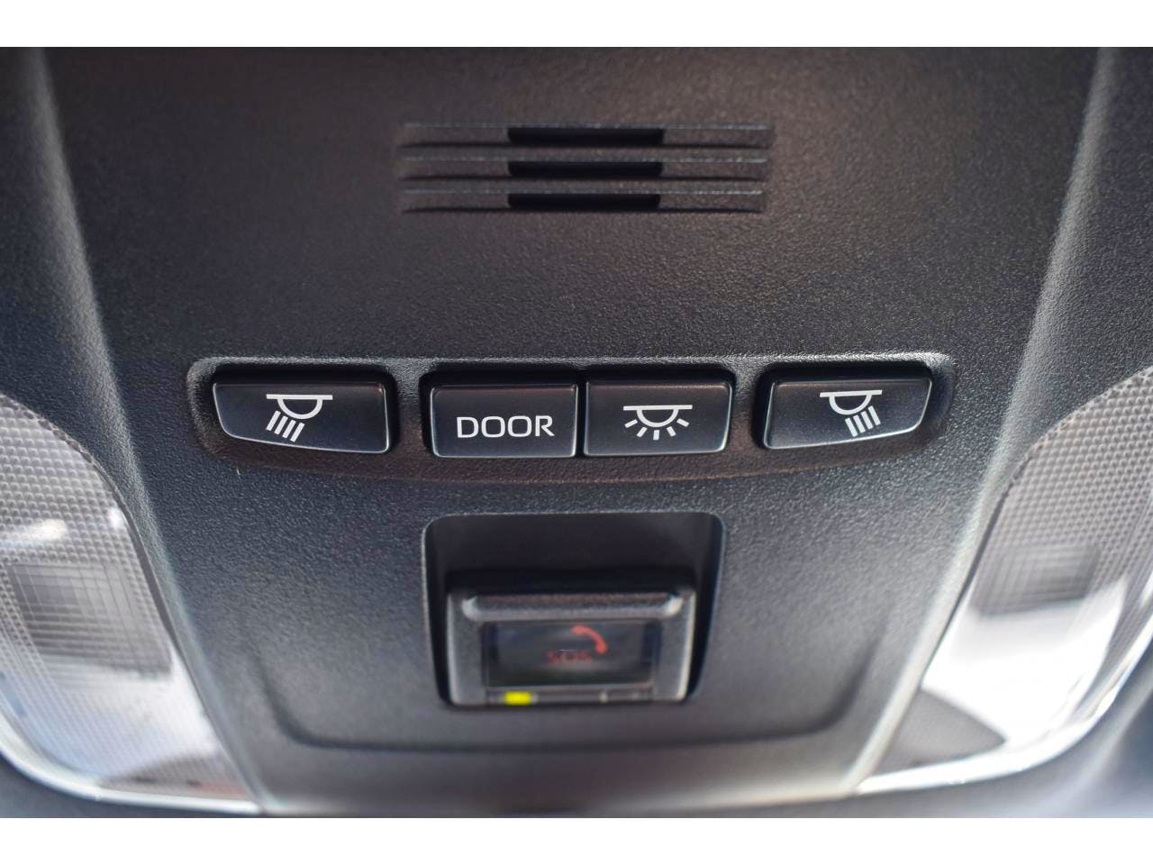 Toyota Corolla  Hybride 180h CVT Dynamic Business occasion - Photo 36