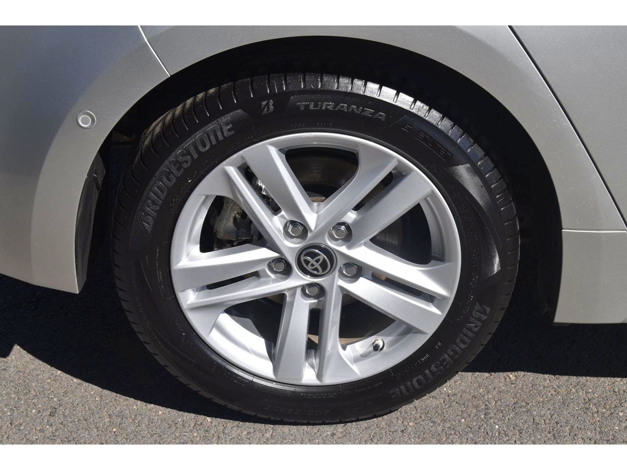 Toyota Corolla  Hybride 180h CVT Dynamic Business occasion - Photo 39