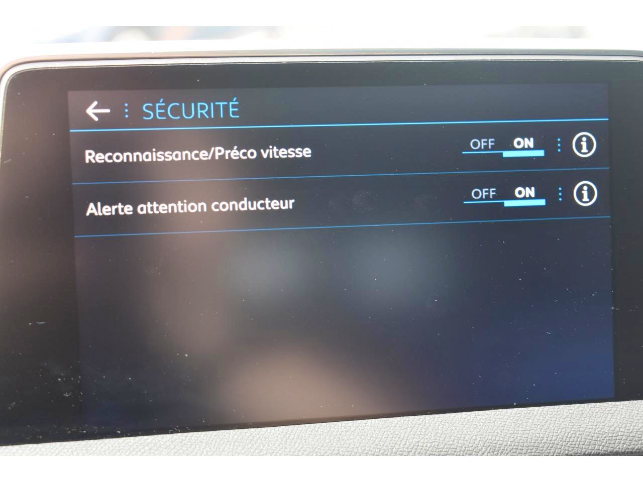 Peugeot 3008  BlueHDi 130ch S&S BVM6 ACTIVE occasion - Photo 31