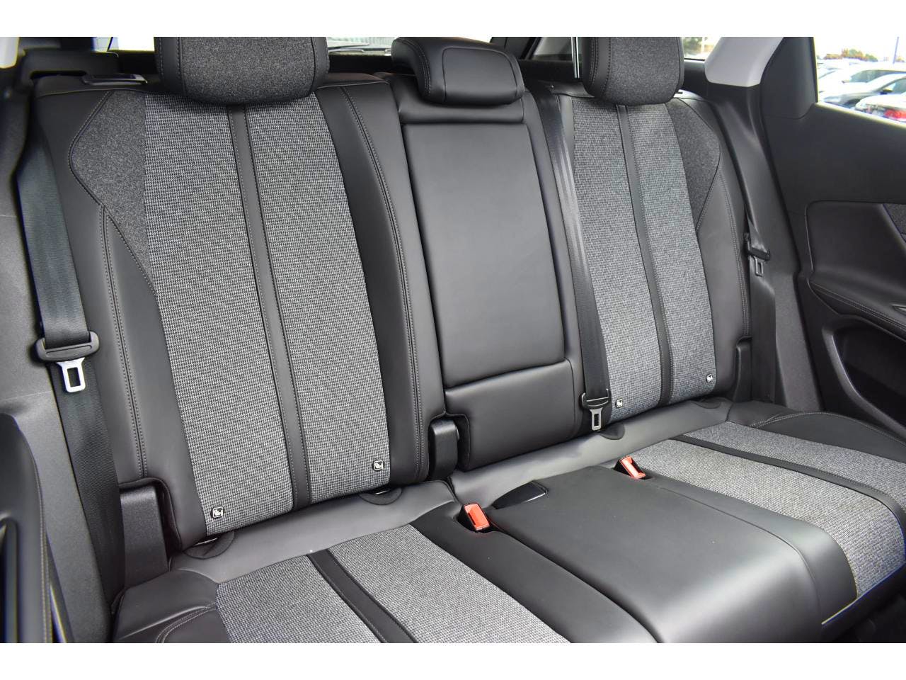 Peugeot 3008  BlueHDi 130ch S&S BVM6 ACTIVE occasion - Photo 5