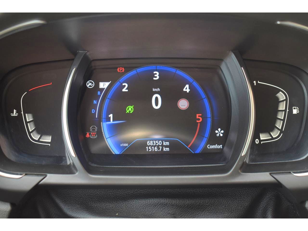 Renault Grand Scenic  dCi 110 Energy EDC Intens occasion - Photo 8