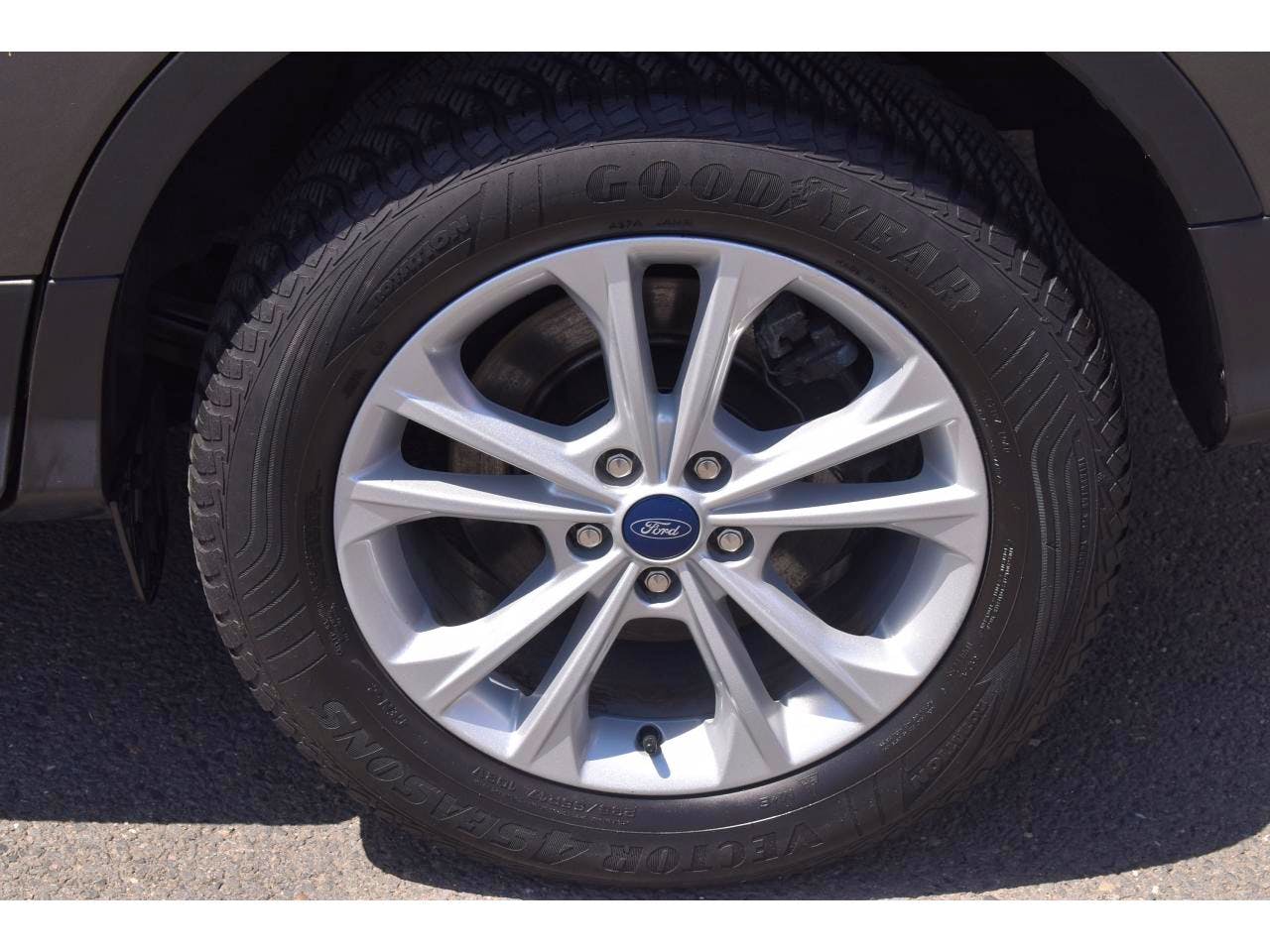 Ford Kuga  1.5 TDCi 120 S&S 4x2 BVM6 Titanium Business occasion - Photo 31