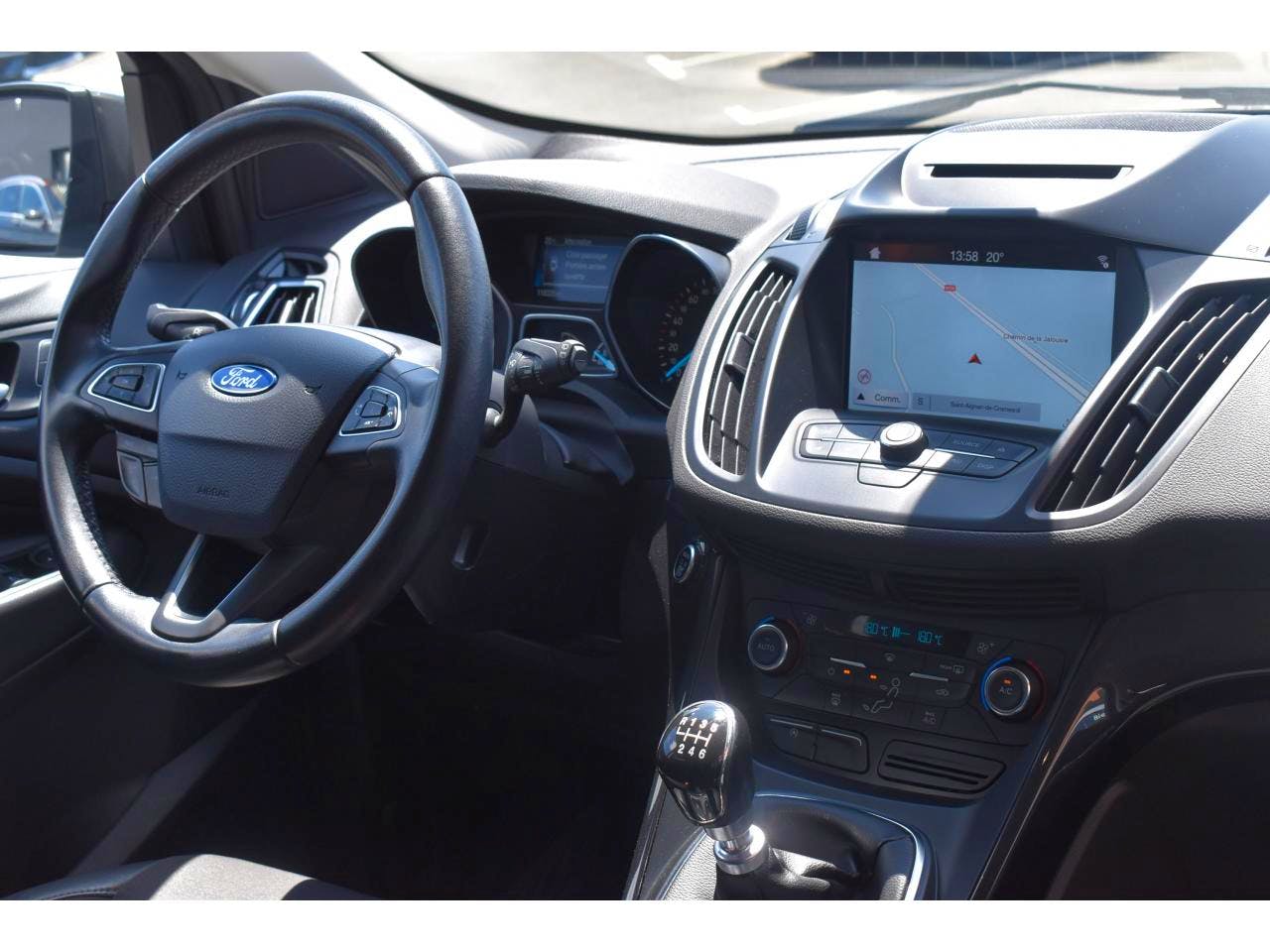 Ford Kuga  1.5 TDCi 120 S&S 4x2 BVM6 Titanium Business occasion - Photo 6