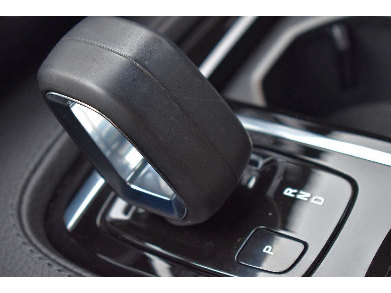 Volvo V60 BUSINESS  T6 AWD Recharge 253 ch + 87 ch Geartronic 8 Inscription Business occasion - Photo 18