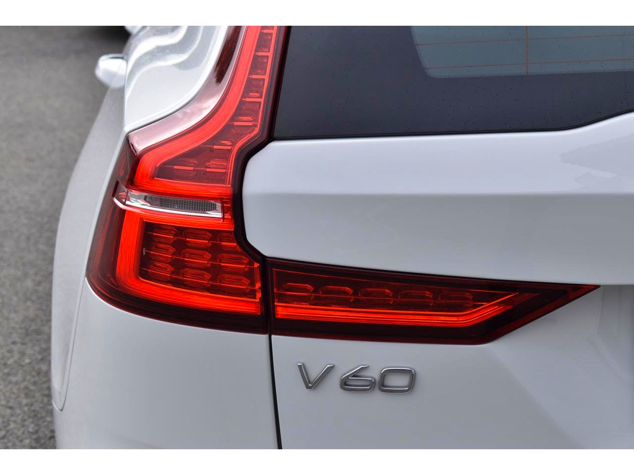 Volvo V60 BUSINESS  T6 AWD Recharge 253 ch + 87 ch Geartronic 8 Inscription Business occasion - Photo 26