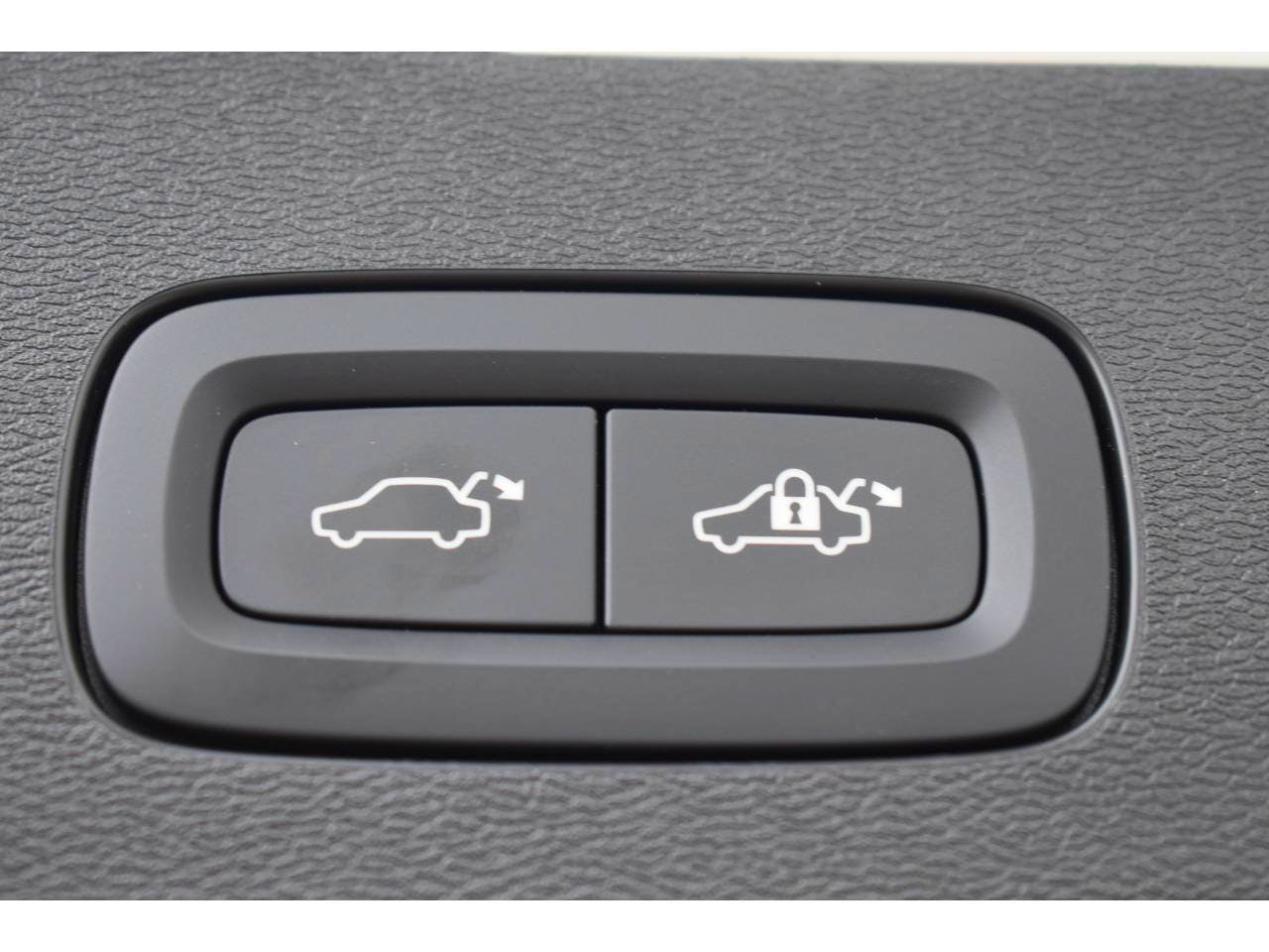 Volvo V60 BUSINESS  T6 AWD Recharge 253 ch + 87 ch Geartronic 8 Inscription Business occasion - Photo 35