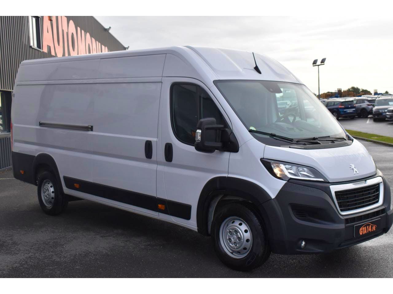 Peugeot Boxer  435 L4H2 BLUEHDI 140 S&S ASPHALT occasion - Photo 19