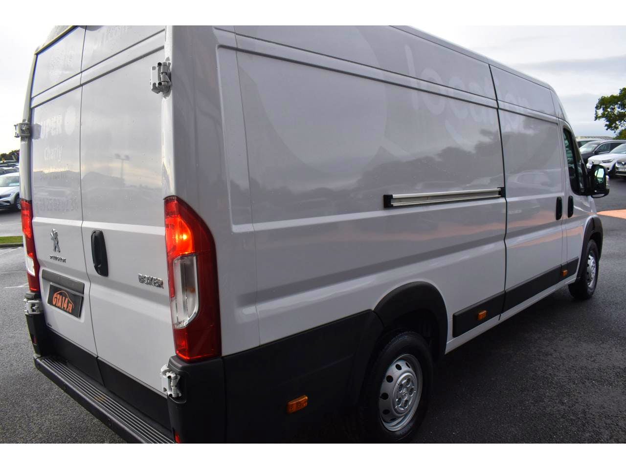 Peugeot Boxer  435 L4H2 BLUEHDI 140 S&S ASPHALT occasion - Photo 2