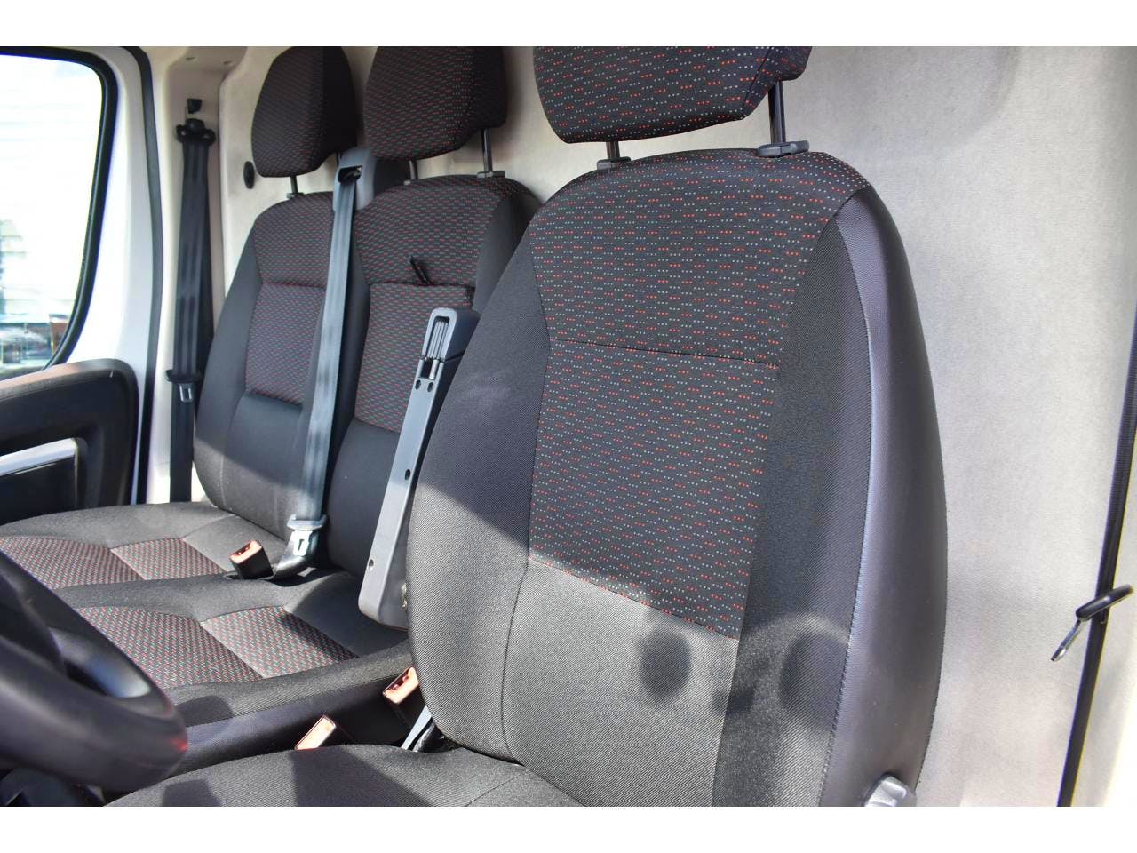 Peugeot Boxer  333 L2H2 BLUEHDI 140 S&S ASPHALT occasion - Photo 16