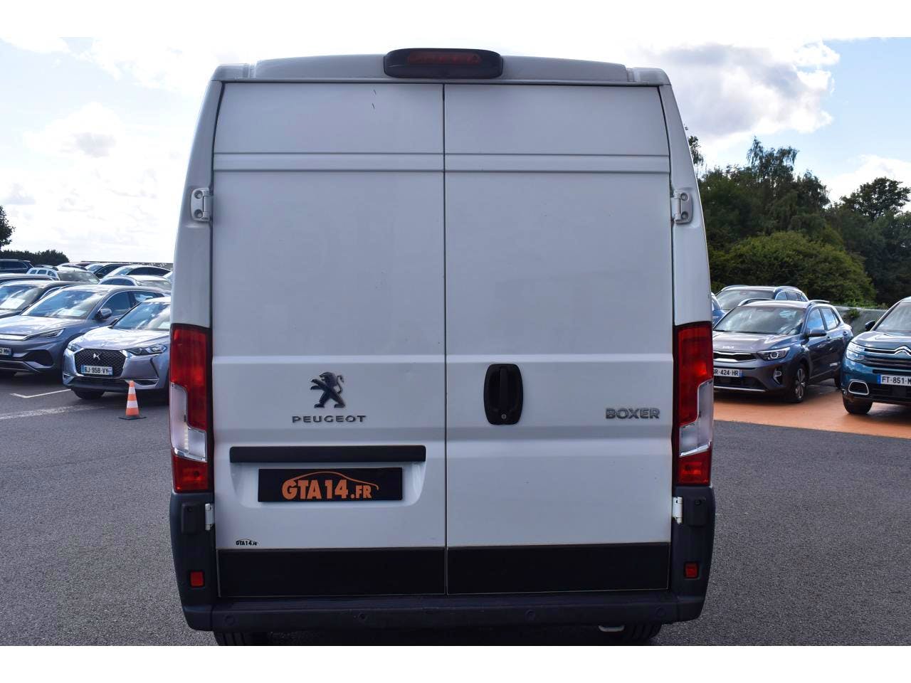Peugeot Boxer  333 L2H2 BLUEHDI 140 S&S ASPHALT occasion - Photo 19