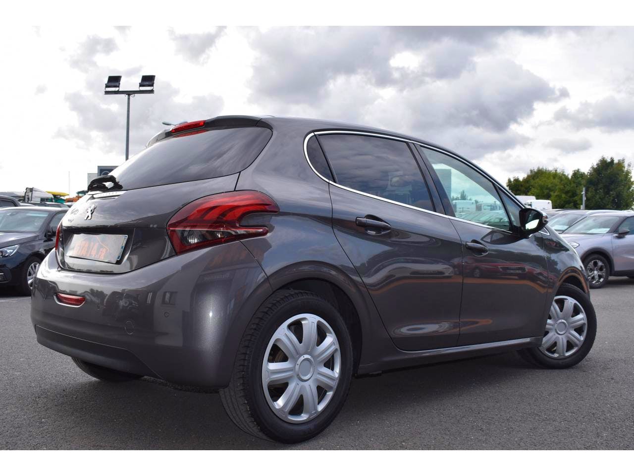 Peugeot 208  1.5 BlueHDi S&S - 100  BERLINE Allure Business PHASE 2 occasion - Photo 2