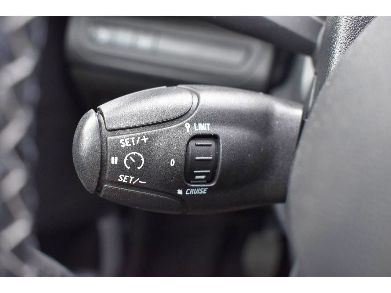 Peugeot 208  1.5 BlueHDi S&S - 100  BERLINE Allure Business PHASE 2 occasion - Photo 25
