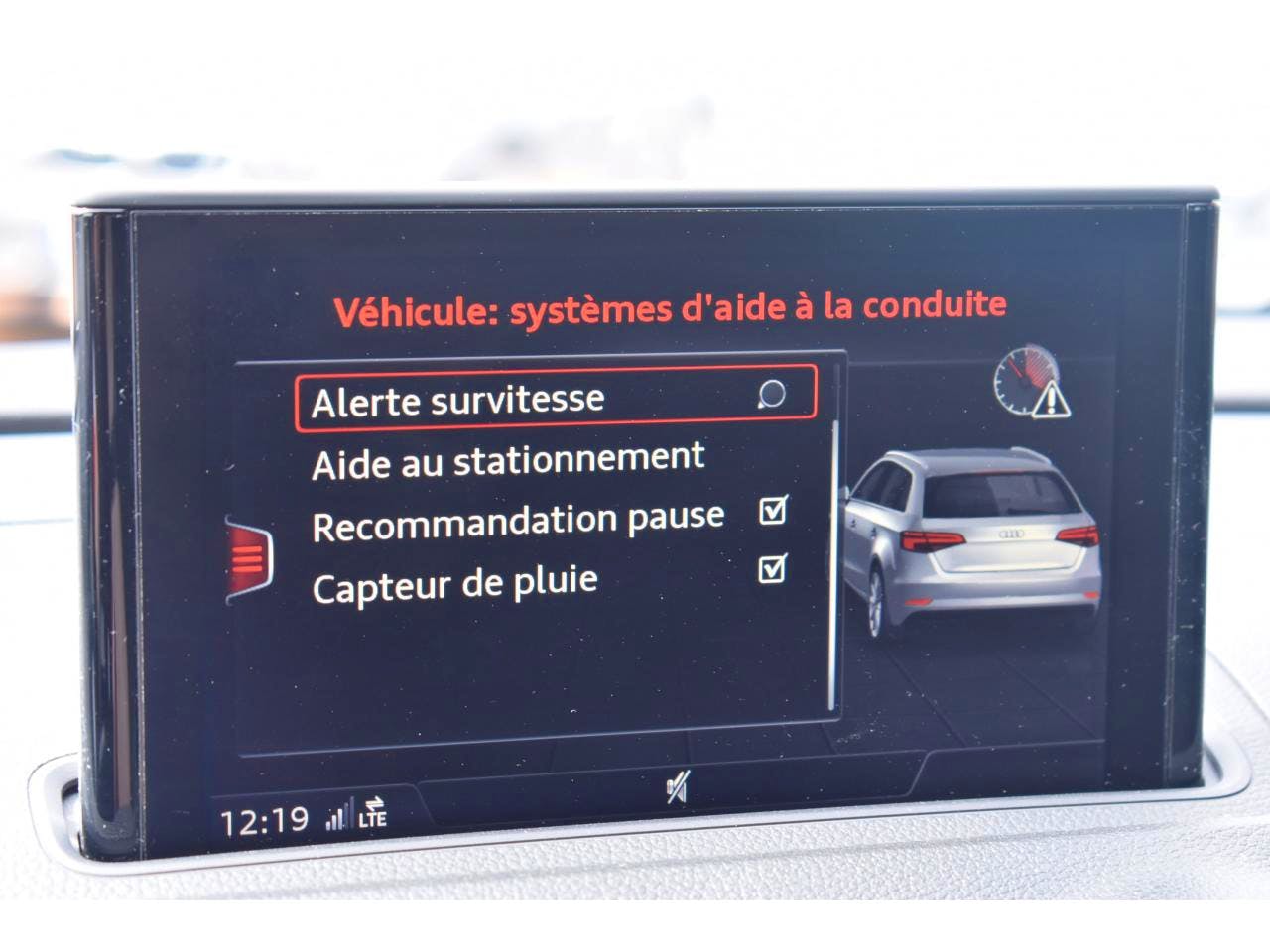 Audi A3  35 TFSI 150 Business line occasion - Photo 29
