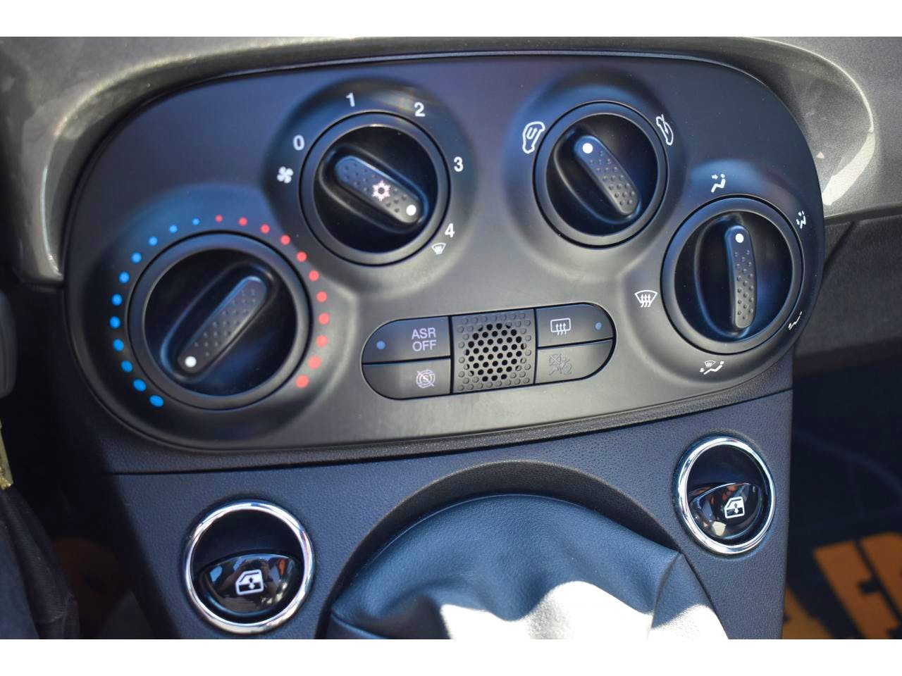 Fiat 500C  1.0 70 ch Hybride BSG S/S Dolcevita occasion - Photo 13