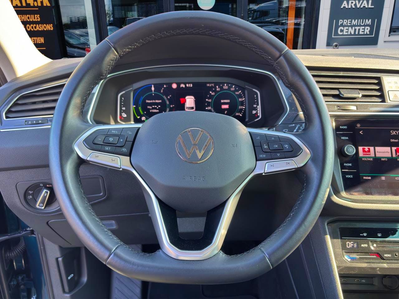 Volkswagen Tiguan  1.4 eHybrid 245ch DSG6 Elegance occasion - Photo 25