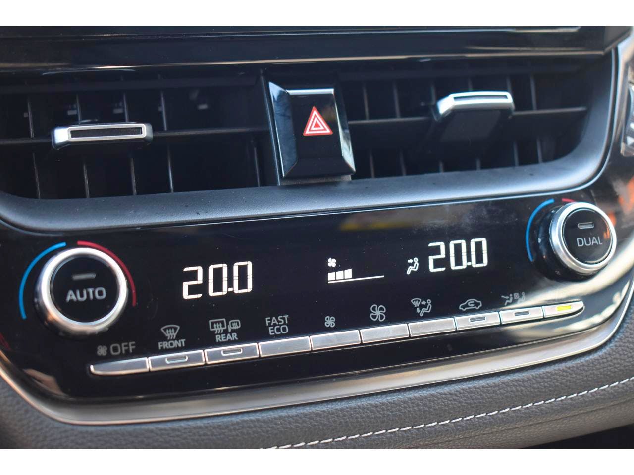 Toyota Corolla Touring Sport  Hybride 122h CVT Dynamic Business occasion - Photo 13